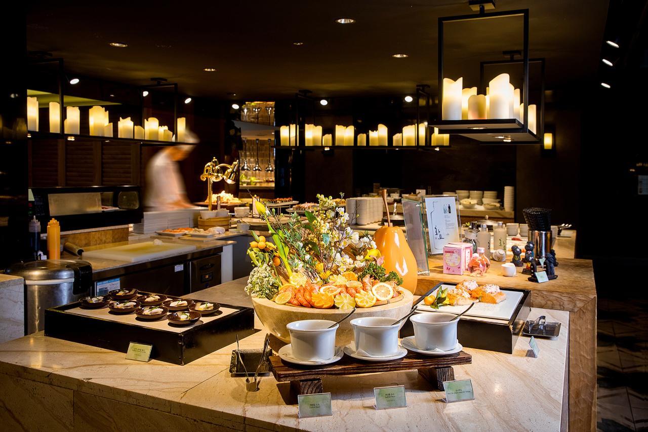 Kensington Jeju Hotel Exteriér fotografie The buffet at the hotel